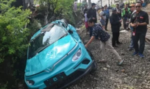 pascakecelakaan-kereta-api-di-bekasi-timur-2779651.jpg