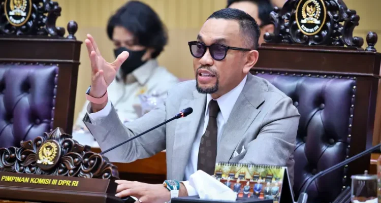 Sahroni-Desak-Pemerintah-Berantas-Judi-Bola-Piala-Dunia-2026